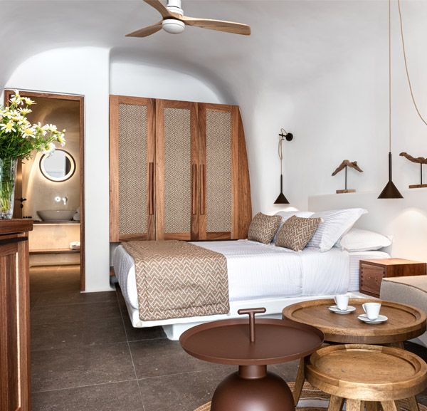 CAVE SUITE WITH JACUZZI